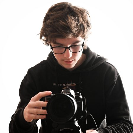 profilovka_bila_foto_compressed
